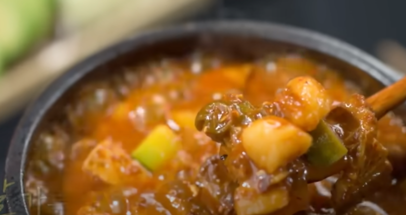 [Chi-ge] gocyujang-chi-ge, ゴチュジャンチゲー,고추장 찌개 recipe - korea food
